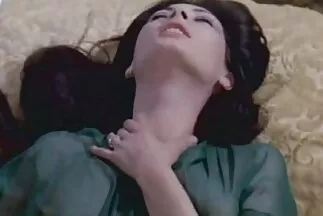 أمسك الرجل بزوجة أبيه سكسي محرم مترجم مع بزاز كبيرة وهي تستمني في الحمام