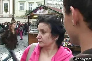 قام الرجل بإغواء افلام سكسي مترجم الخلاصة الداكنة بعد حمام السباحة