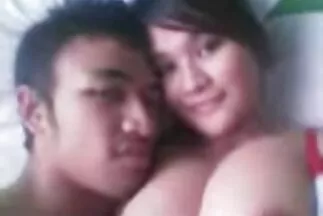 يحصل الفرخ على اختراق شرجي ومزدوج أثناء سكسي محارم مترجم عربي الفجور