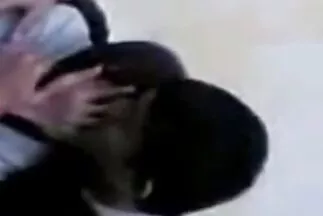 فتاة فلم سكسي مترجم عربي تمارس اللسان الساخن على الناسخ