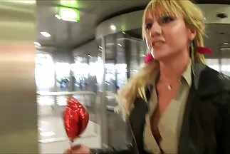 الجمال في الجوارب يحصل على الجنس الروسي اللطيف سكسي مترجم عربي مع هزة الجماع من الرجل