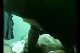 صديقتان جميلتان تمتص الديك لرجل في عيد بث مباشر سكسي عربي مترجم الهالوين