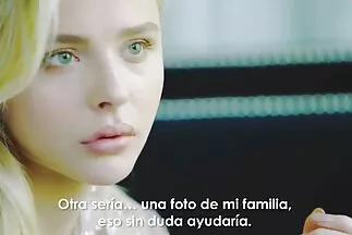 فتاة صغيرة تنشر ساقيها للمهبل سكسي اجنبي مترجم عربي مع رجل أصلع