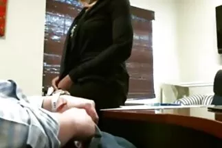 امرأة سمراء أبولونيا لابيدرا تمارس الجنس سكسي محارم اجنبي مترجم مع رجل تعرفه