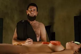 بدلاً من تنظيف المنزل ، ستجلد جبهة مورو سكسي مترجم بالعربيه رائعة مع رجل الجيران