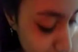فتاة ذات ثدي كبير وشوم على جسدها يستبدل سكسي محارم مترجم عربي قبعتها بالجنس