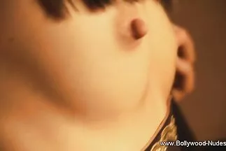 خلع الرجل سرواله سكسيمترجم عربي ليصور إباحية محلية الصنع بجمال