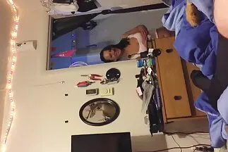 الطالب فلم سكسي مترجم للعربية يضرب كس ضيق لصديق شاب