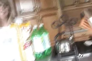 شقراء لطيف تمتص سكسي اجنبي مترجم عربي الديك ضخمة مع ابتلاع