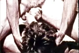 الطالب الطالب الذي يذاكر افلام سكسي اجنبي مترجم كثيرا يضرب شقراوات في تحول جنسي